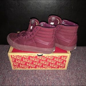 VANS Mono Canvas Sk8 Hi’s - BARELY WORN!!
